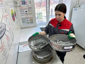 В Алтайском крае проверяют качество материалов для строительства и ремонта дорог